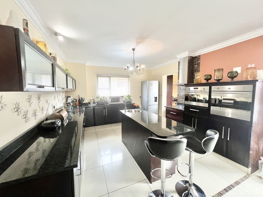 To Let 4 Bedroom Property for Rent in Stone Ridge Gauteng