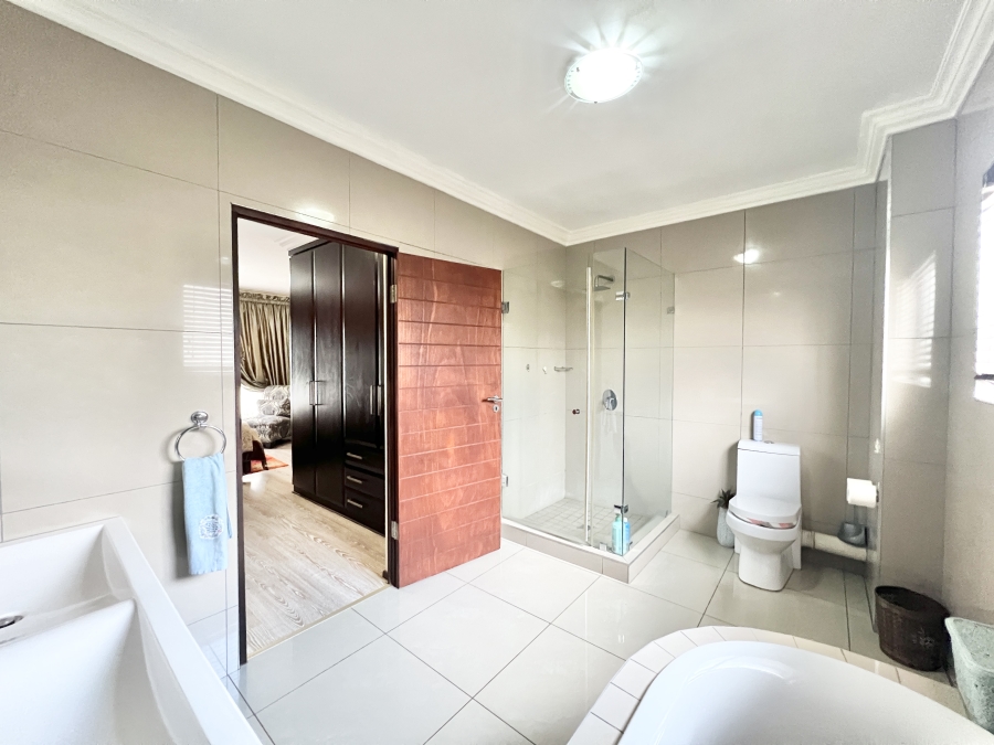 To Let 4 Bedroom Property for Rent in Stone Ridge Gauteng