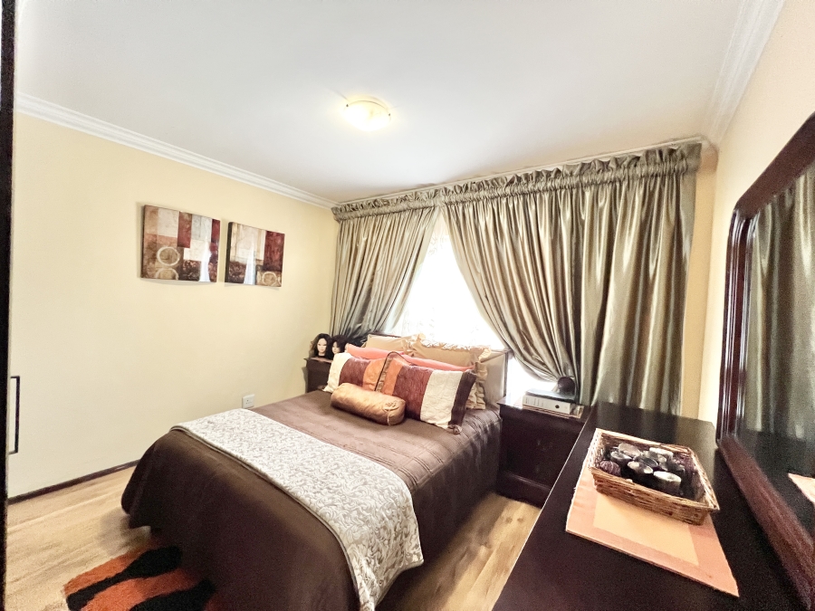 To Let 4 Bedroom Property for Rent in Stone Ridge Gauteng