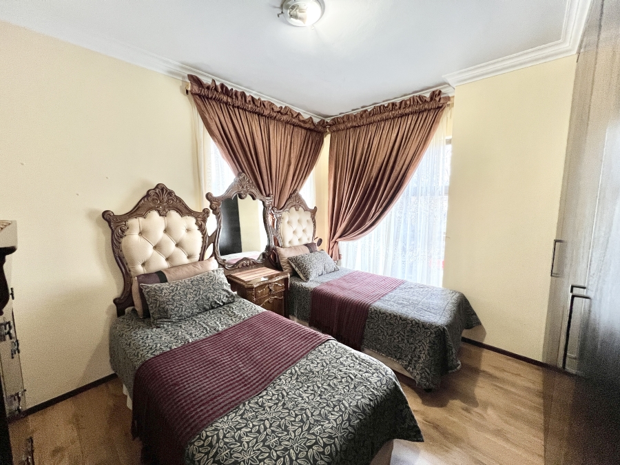 To Let 4 Bedroom Property for Rent in Stone Ridge Gauteng