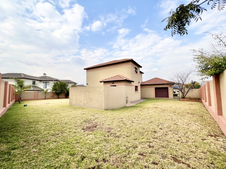 To Let 4 Bedroom Property for Rent in Stone Ridge Gauteng