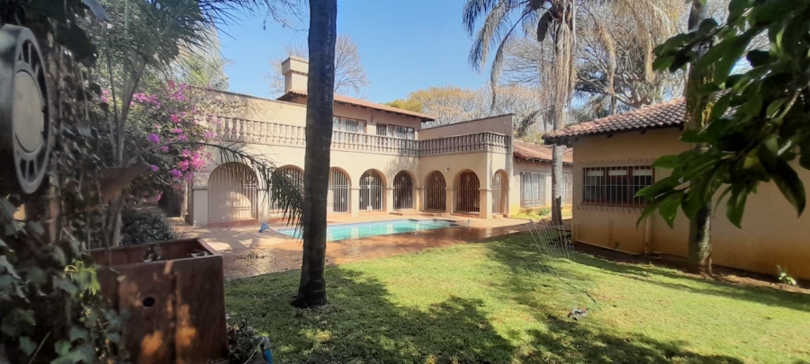 To Let 4 Bedroom Property for Rent in Waterkloof Gauteng