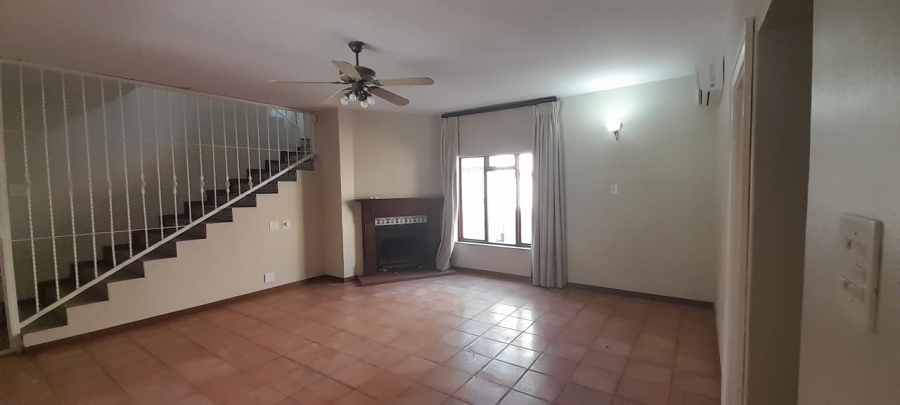 To Let 4 Bedroom Property for Rent in Waterkloof Gauteng