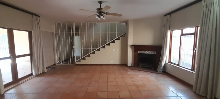 To Let 4 Bedroom Property for Rent in Waterkloof Gauteng