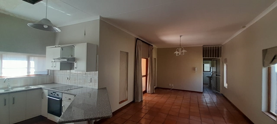To Let 4 Bedroom Property for Rent in Waterkloof Gauteng
