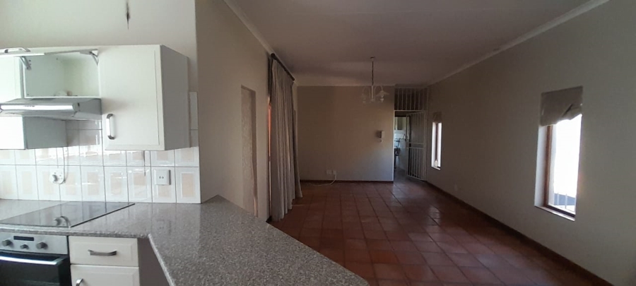 To Let 4 Bedroom Property for Rent in Waterkloof Gauteng