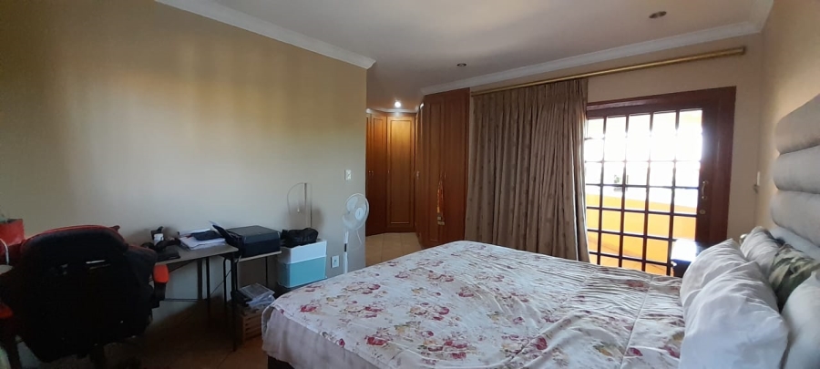 To Let 5 Bedroom Property for Rent in Waterkloof Ridge Gauteng