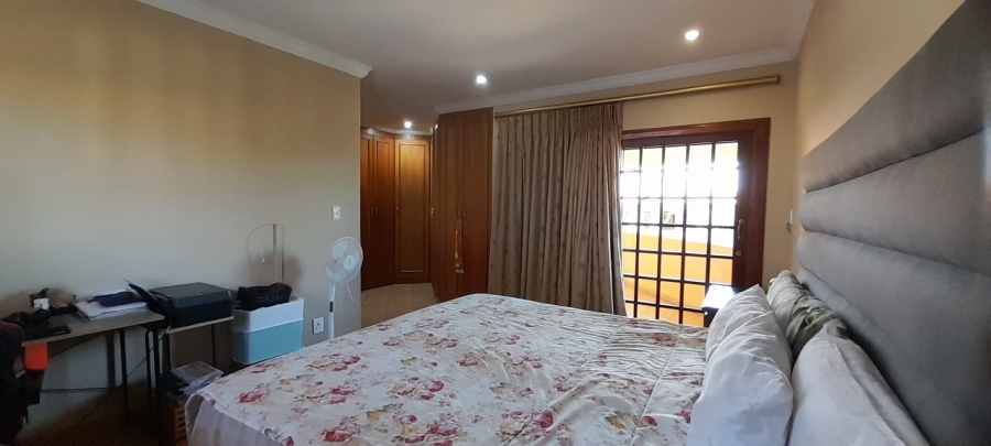 To Let 5 Bedroom Property for Rent in Waterkloof Ridge Gauteng