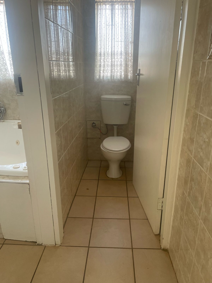 4 Bedroom Property for Sale in Kenmare Gauteng