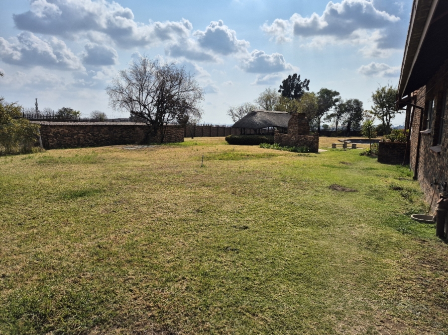 To Let 5 Bedroom Property for Rent in Randjesfontein A H Gauteng