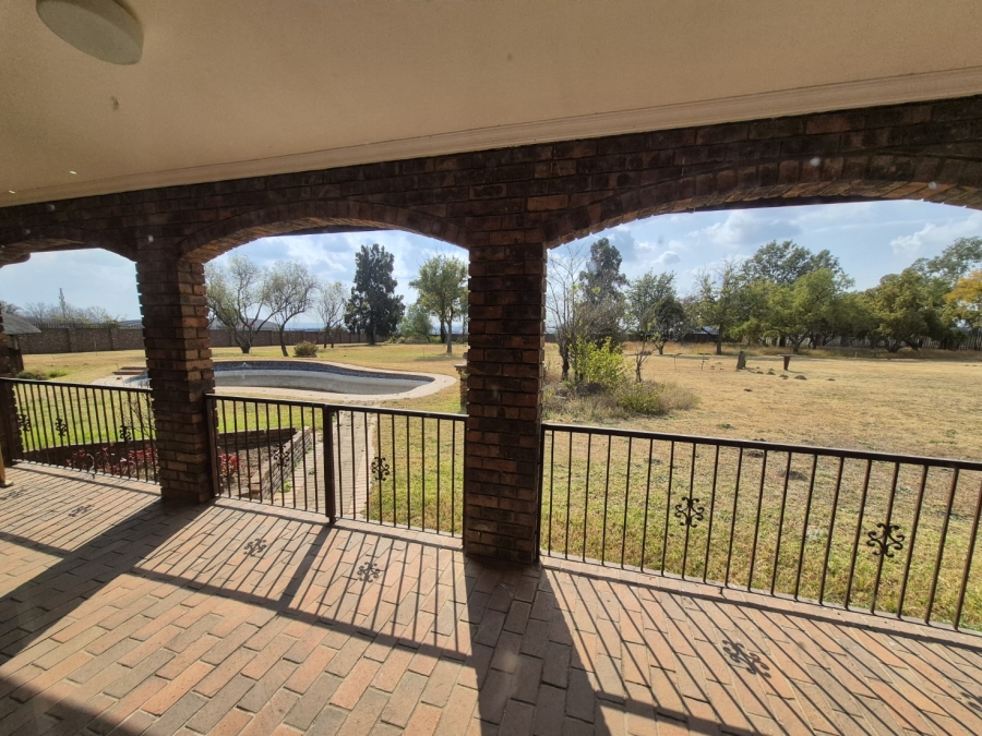 To Let 5 Bedroom Property for Rent in Randjesfontein A H Gauteng