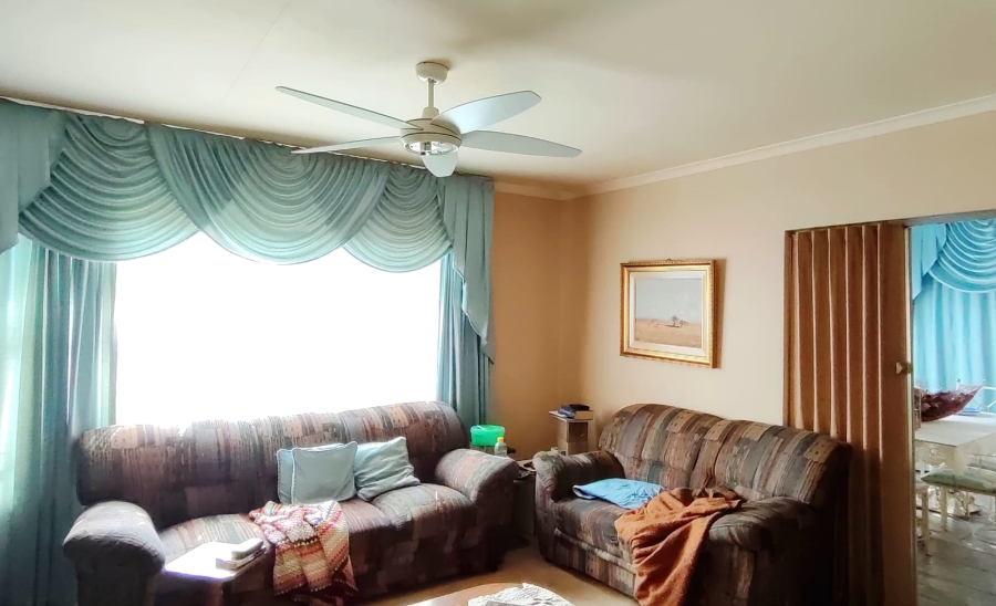 4 Bedroom Property for Sale in Greenhills Gauteng