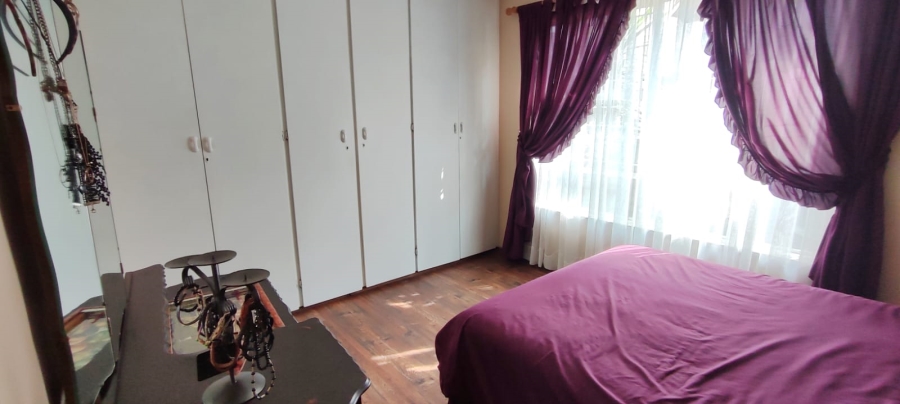 4 Bedroom Property for Sale in Greenhills Gauteng