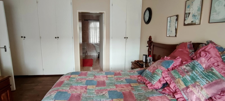 4 Bedroom Property for Sale in Greenhills Gauteng