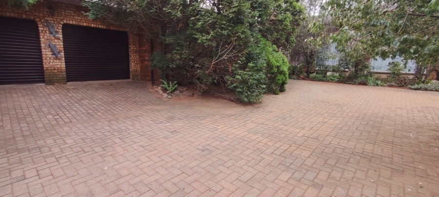 4 Bedroom Property for Sale in Greenhills Gauteng