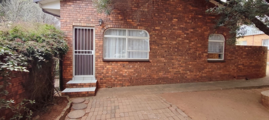 4 Bedroom Property for Sale in Greenhills Gauteng