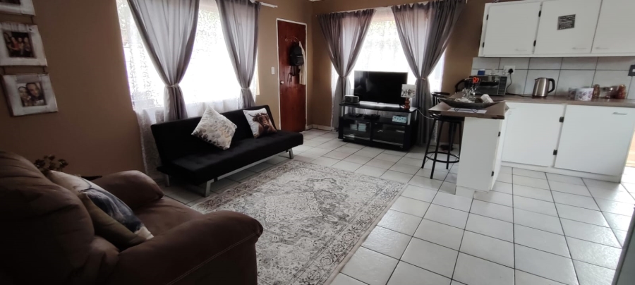 4 Bedroom Property for Sale in Greenhills Gauteng