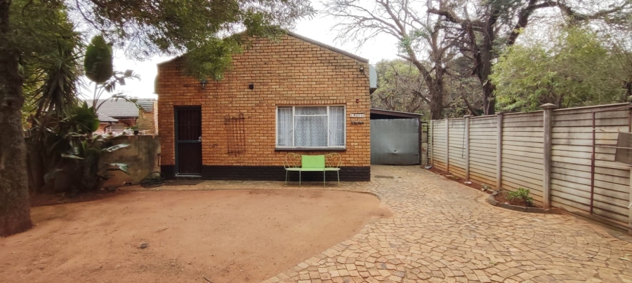 4 Bedroom Property for Sale in Greenhills Gauteng