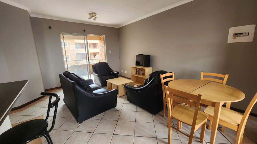 2 Bedroom Property for Sale in Die Hoewes Gauteng
