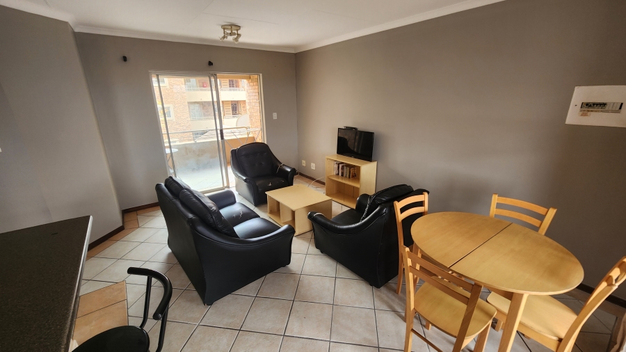 2 Bedroom Property for Sale in Die Hoewes Gauteng