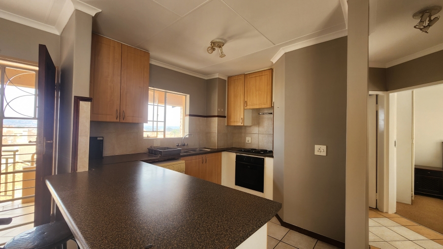 2 Bedroom Property for Sale in Die Hoewes Gauteng
