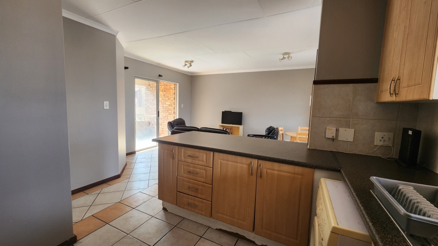 2 Bedroom Property for Sale in Die Hoewes Gauteng