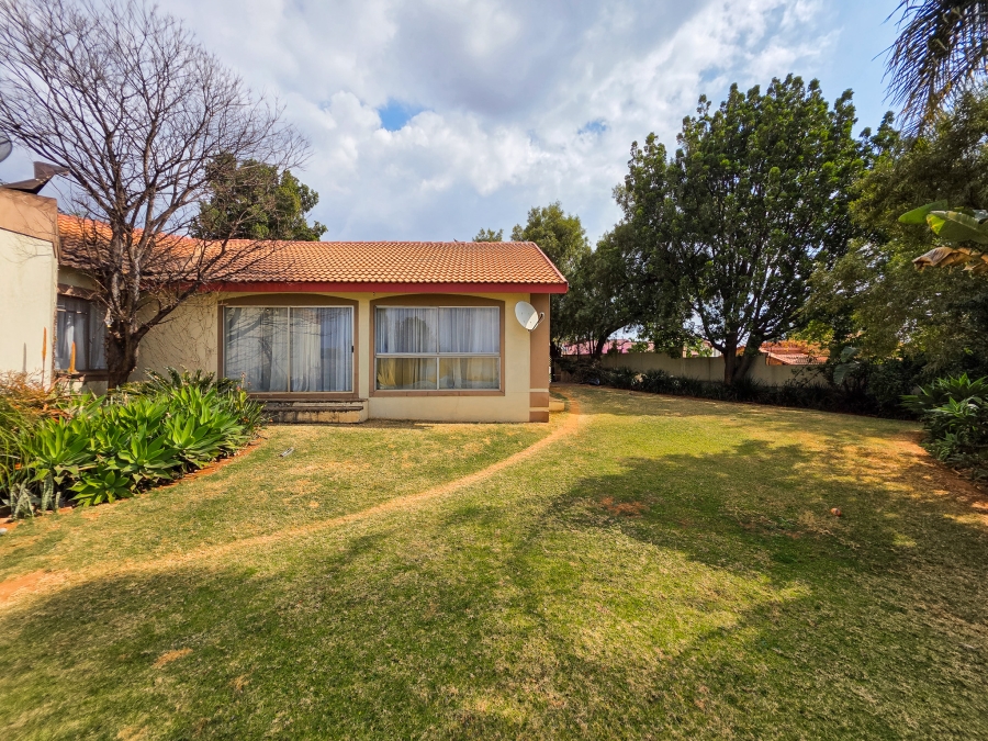 4 Bedroom Property for Sale in Moreleta Park Gauteng