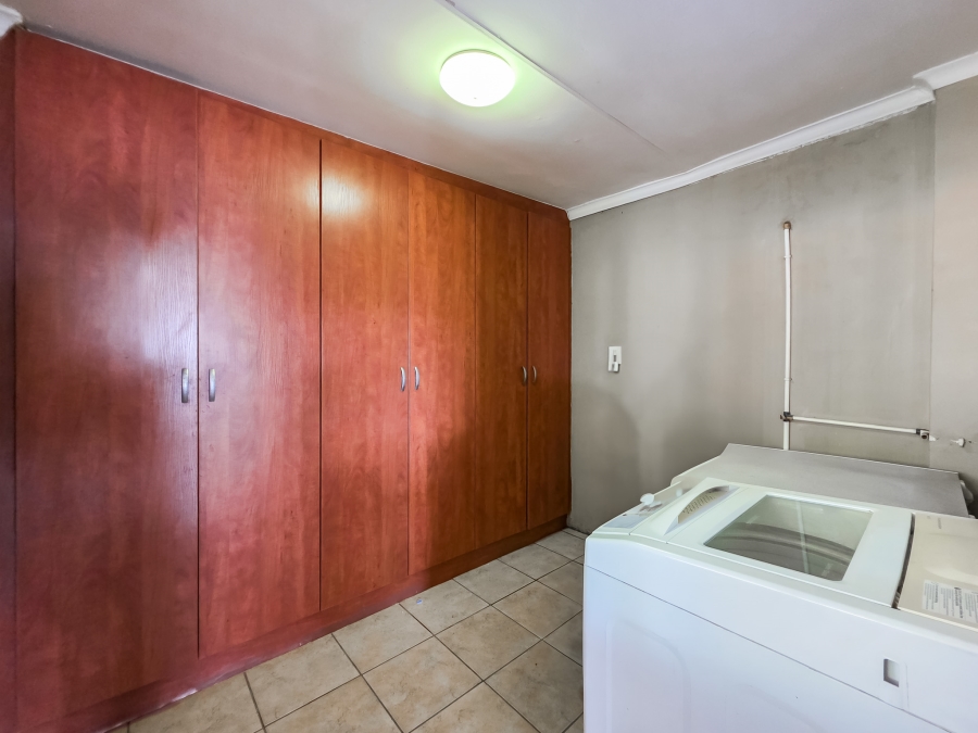4 Bedroom Property for Sale in Moreleta Park Gauteng