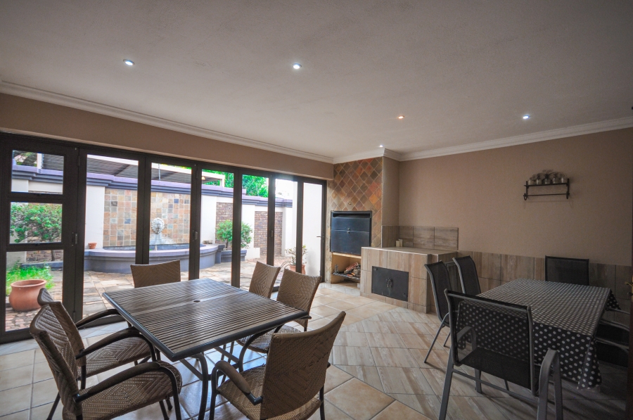 5 Bedroom Property for Sale in Menlo Park Gauteng
