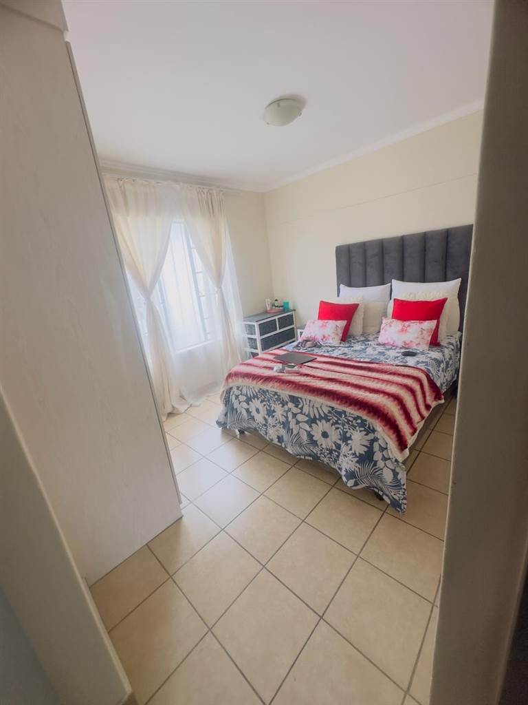 To Let 2 Bedroom Property for Rent in Noordwyk Gauteng