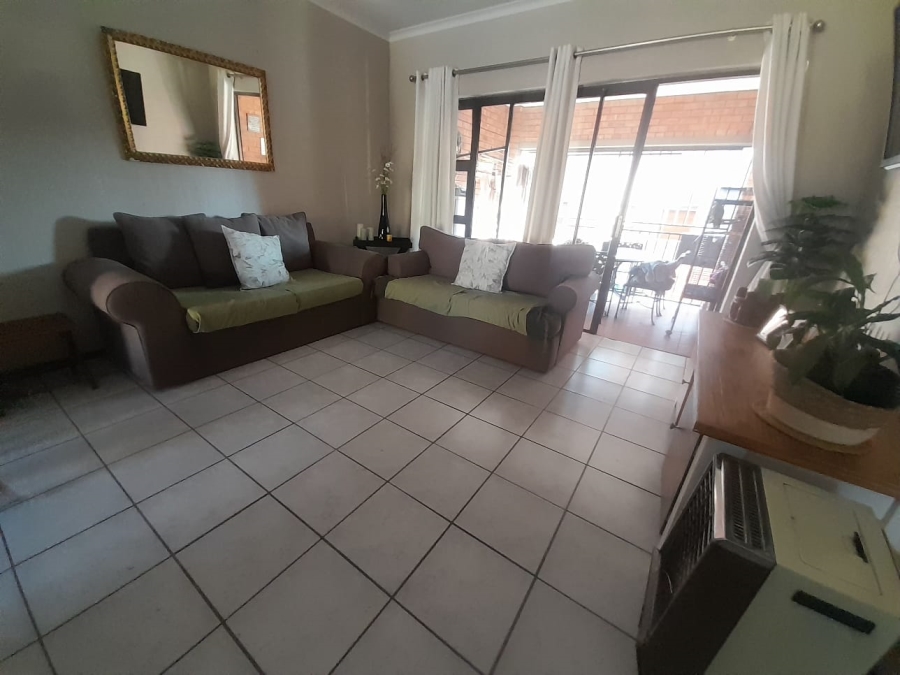 To Let 2 Bedroom Property for Rent in Wilgeheuwel Gauteng