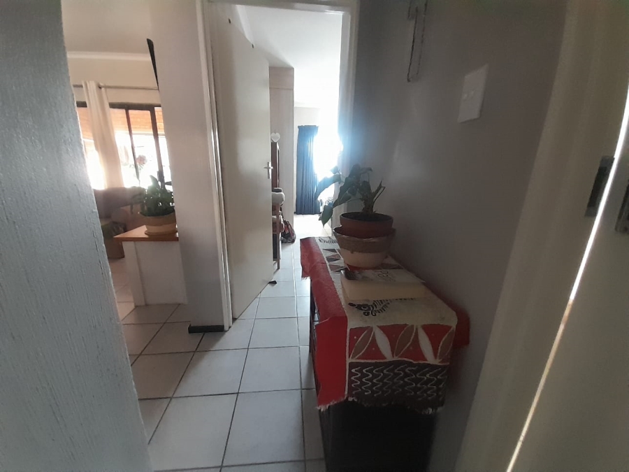 To Let 2 Bedroom Property for Rent in Wilgeheuwel Gauteng