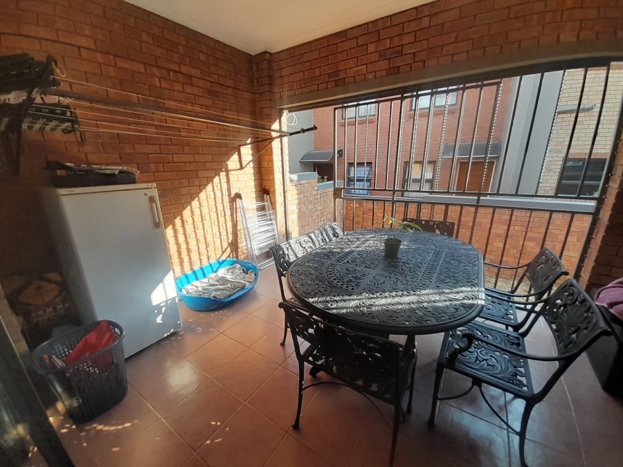 To Let 2 Bedroom Property for Rent in Wilgeheuwel Gauteng