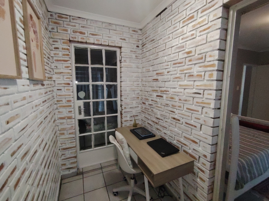 3 Bedroom Property for Sale in Wierda Park Gauteng