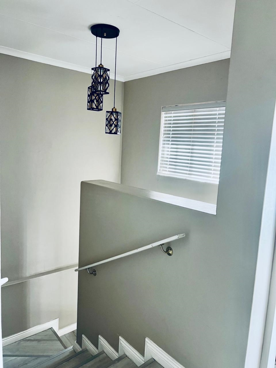 3 Bedroom Property for Sale in Wierda Park Gauteng