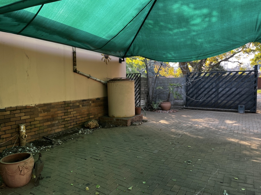 2 Bedroom Property for Sale in Rietfontein Gauteng