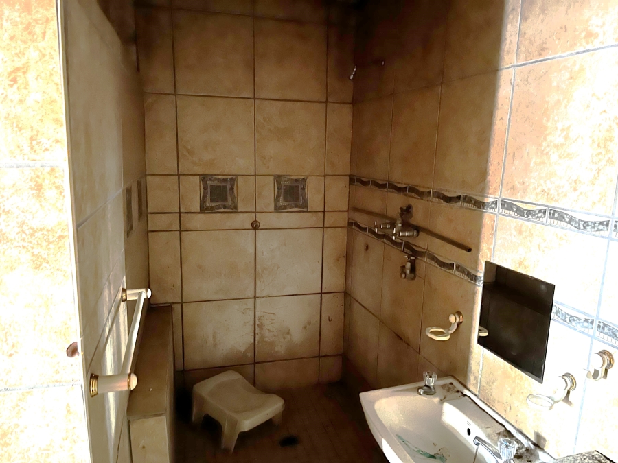 2 Bedroom Property for Sale in Rietfontein Gauteng