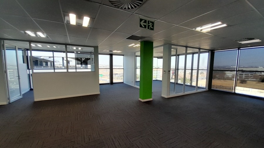 To Let commercial Property for Rent in Vorna Valley Gauteng
