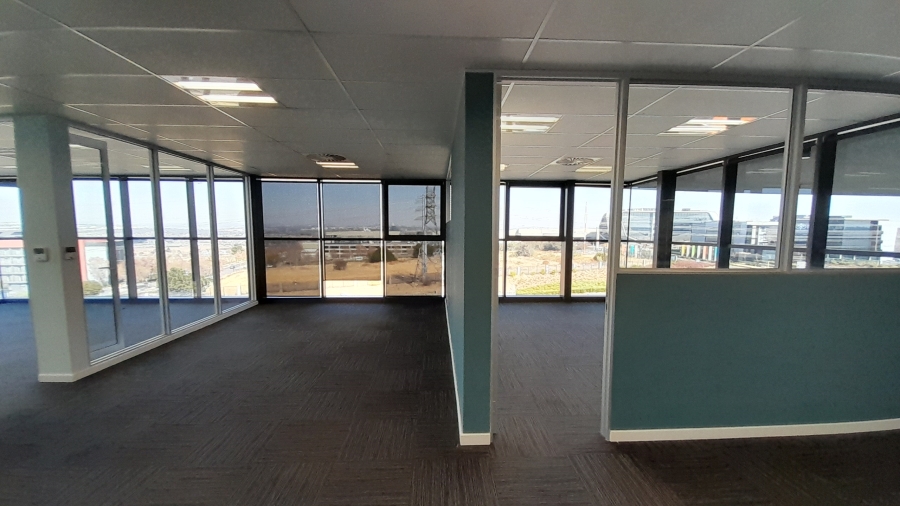 To Let commercial Property for Rent in Vorna Valley Gauteng