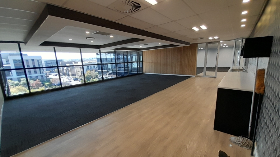 To Let commercial Property for Rent in Vorna Valley Gauteng