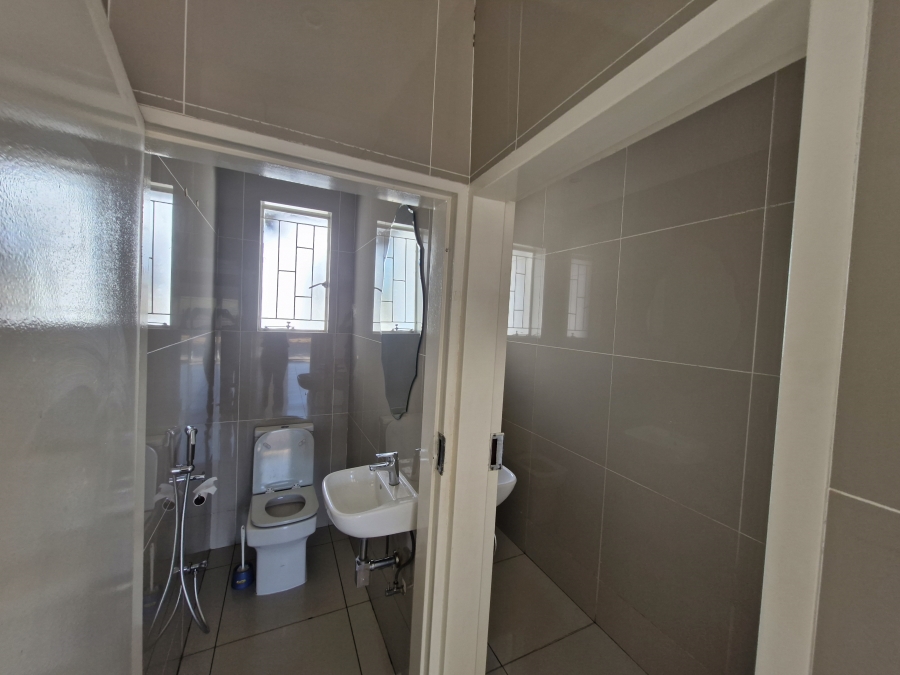 To Let commercial Property for Rent in Wierda Park Gauteng