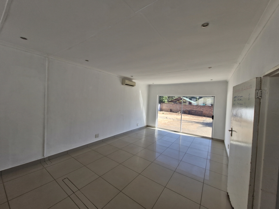 To Let commercial Property for Rent in Wierda Park Gauteng