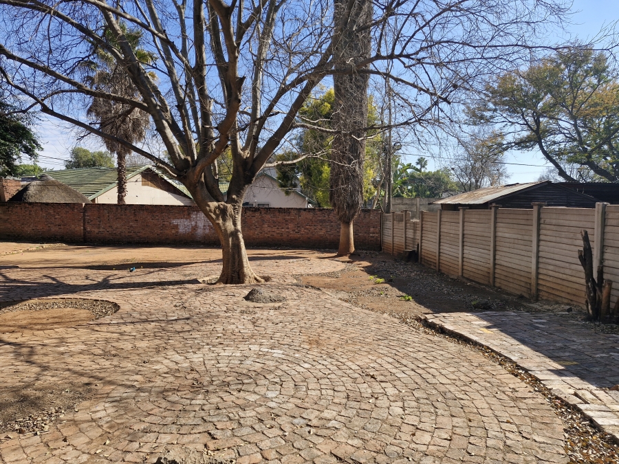 To Let commercial Property for Rent in Wierda Park Gauteng