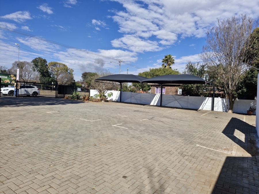 To Let commercial Property for Rent in Wierda Park Gauteng