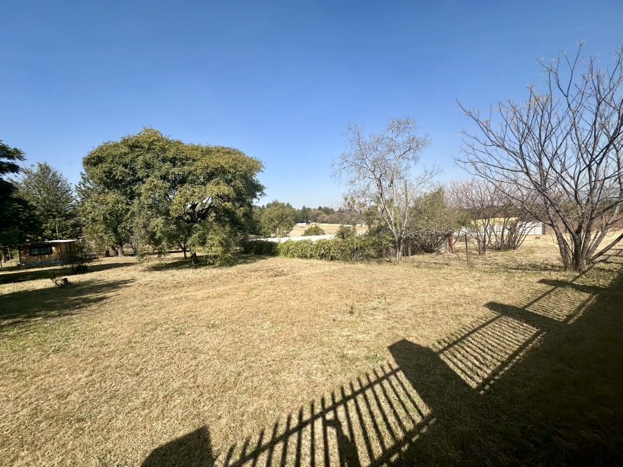 Commercial Property for Sale in Tres Jolie Gauteng