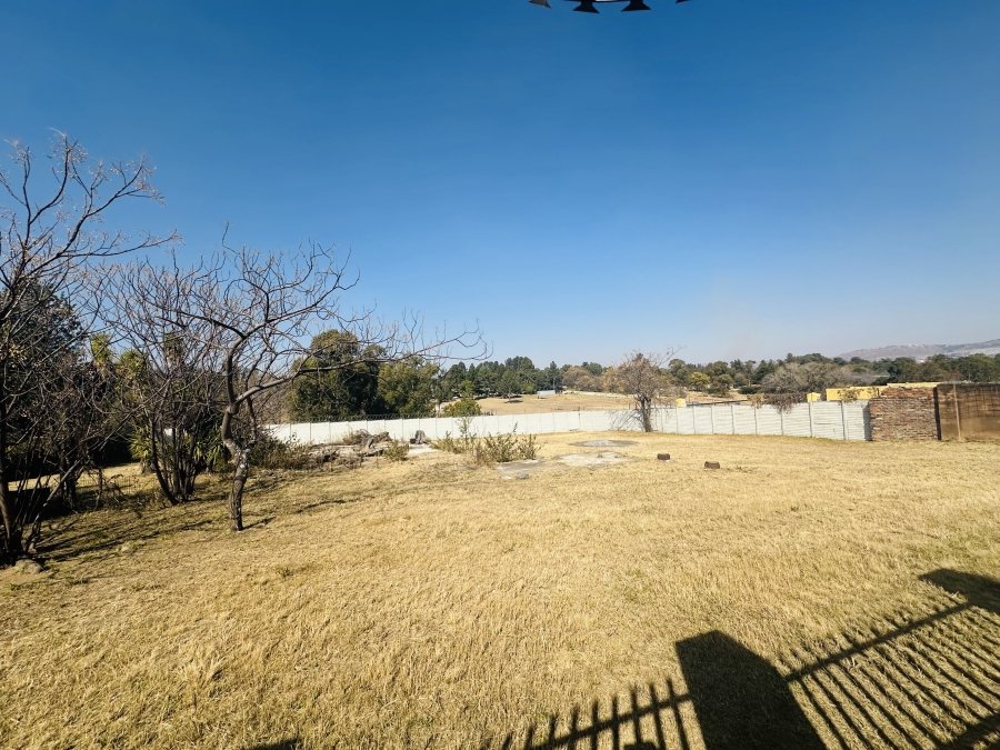 Commercial Property for Sale in Tres Jolie Gauteng