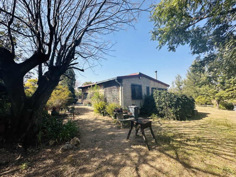 Commercial Property for Sale in Tres Jolie Gauteng