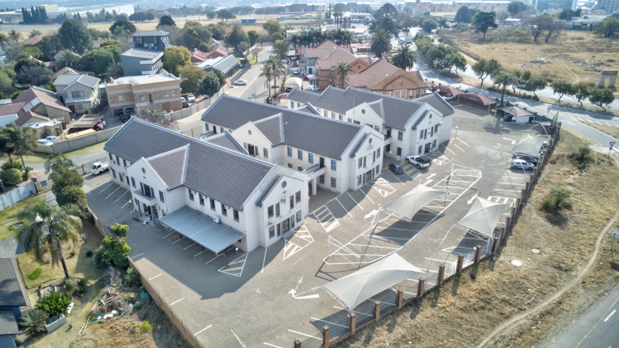 To Let commercial Property for Rent in Halfway House Gauteng