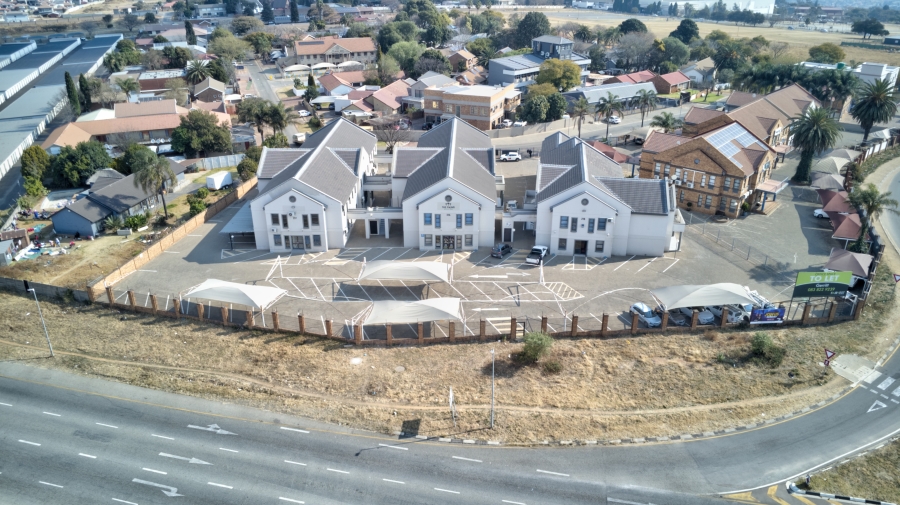 To Let commercial Property for Rent in Halfway House Gauteng