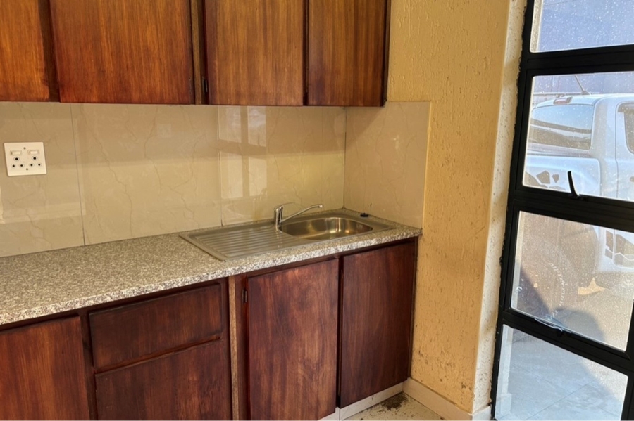 To Let commercial Property for Rent in Pomona Gauteng